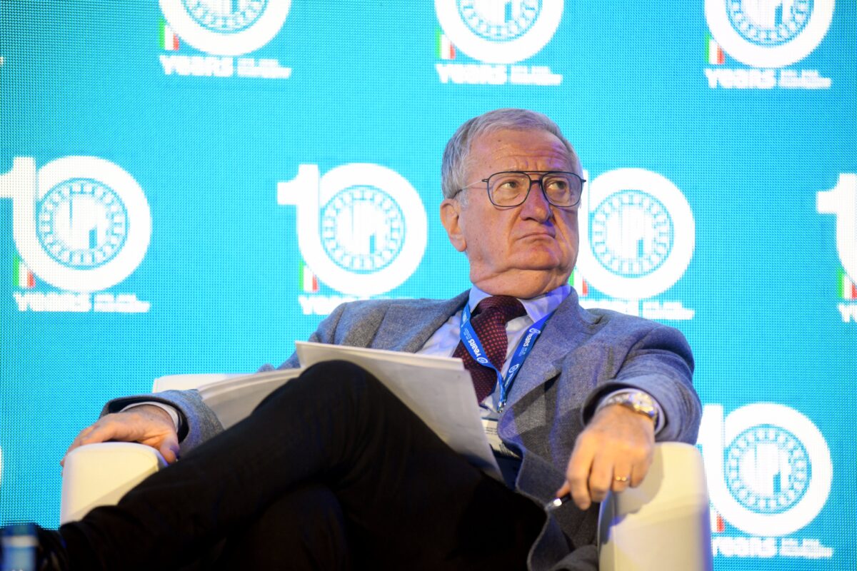 Credito alle imprese, nell’ultimo anno incremento di 9,7 miliardi. Ma ne beneficiano solo le aziende sopra i 20 addetti Credito alle imprese, nell’ultimo anno incremento di 9,7 miliardi. Ma ne beneficiano solo le aziende sopra i 20 addetti