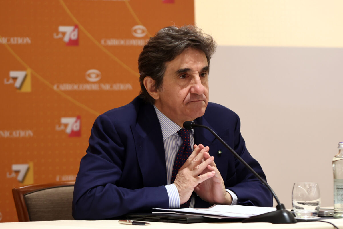 Cairo sullo chiusura di Non è l’Arena: “Perdevamo 140 mila euro a puntata”. E su Berlusconi… Cairo sullo chiusura di Non è l’Arena: “Perdevamo 140 mila euro a puntata”. E su Berlusconi…