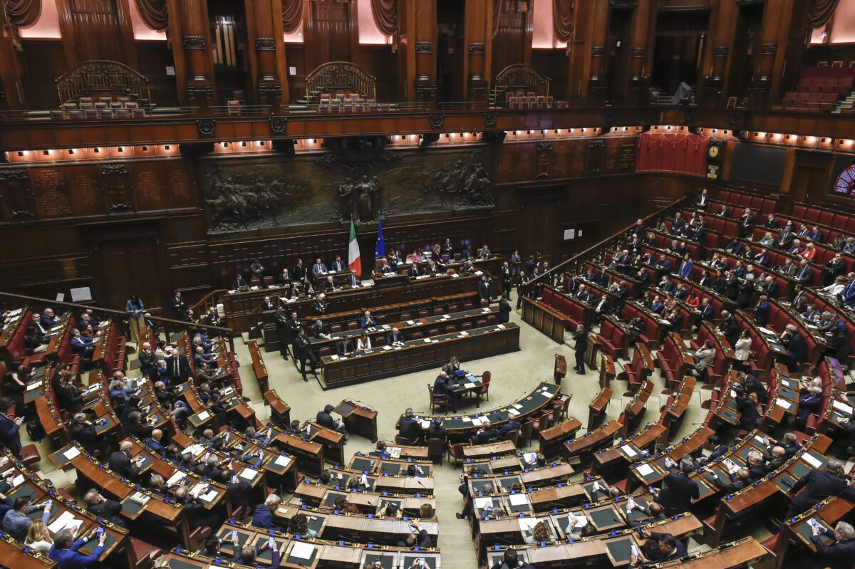 Legge elettorale, emendamento FdI-Nm-Udc: capilista bloccati e fino a 3 preferenze Legge elettorale, emendamento FdI-Nm-Udc: capilista bloccati e fino a 3 preferenze