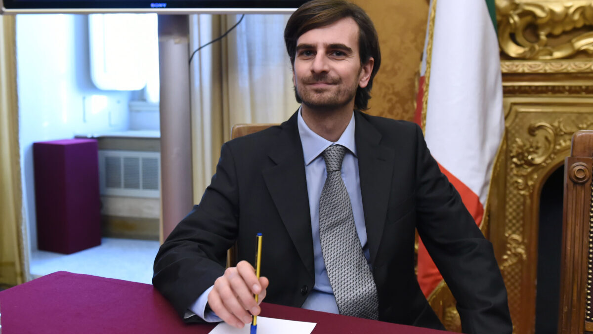 Paolo Gambi, il poeta di Vannacci: “Oggi se sei un’artista di destra vieni tagliato fuori. Ora aspetto l’invito della Schlein”