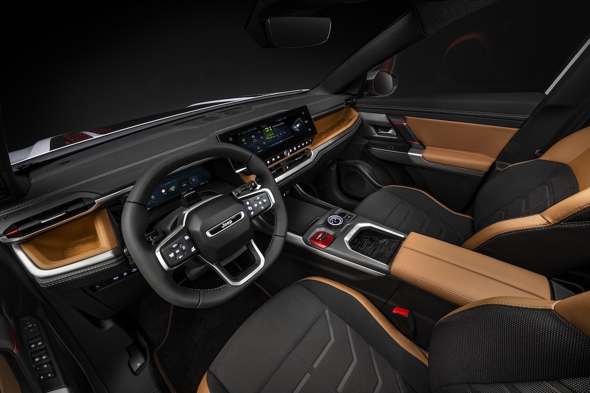 Jeep premiata per il design: 85 anni di stile coerente Jeep premiata per il design: 85 anni di stile coerente