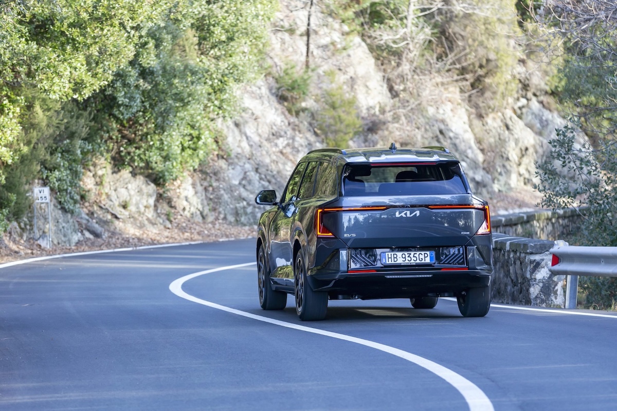 Kia rilancia EV3 ed EV5 con trazione integrale