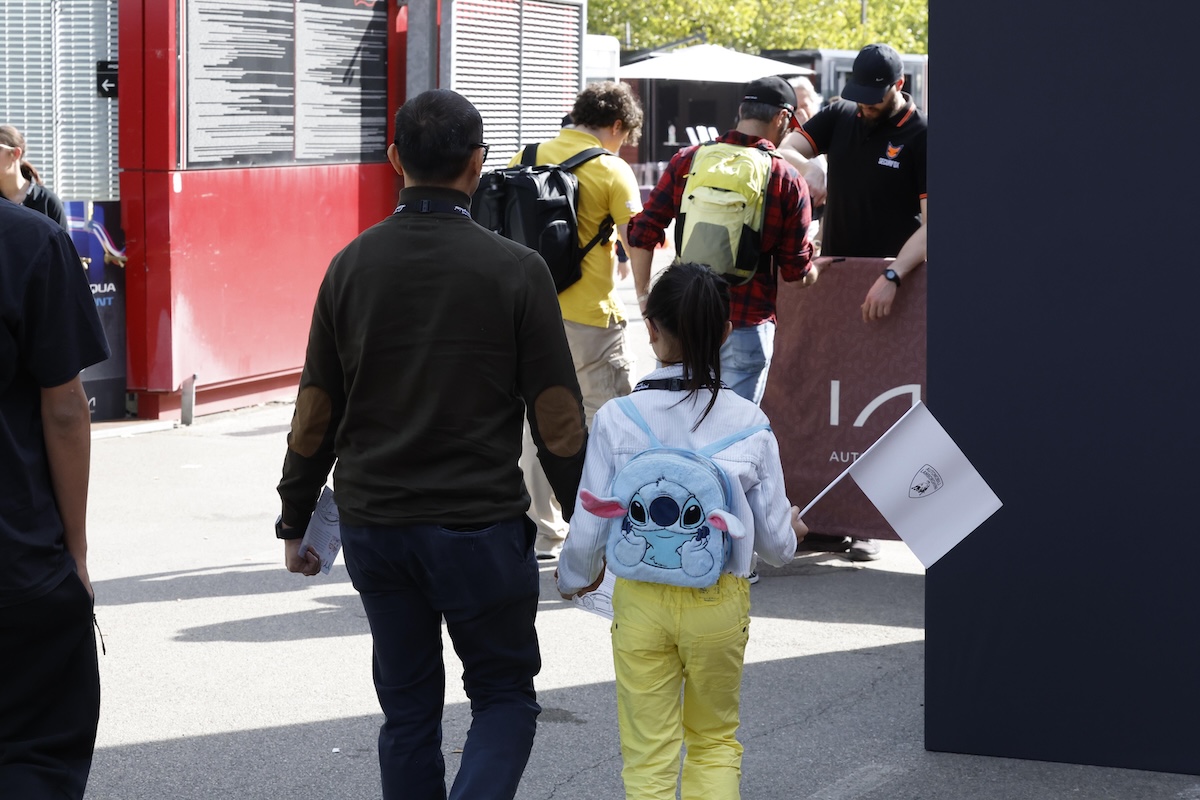 Lamborghini cambia il lavoro: più tutele per i genitori Lamborghini cambia il lavoro: più tutele per i genitori