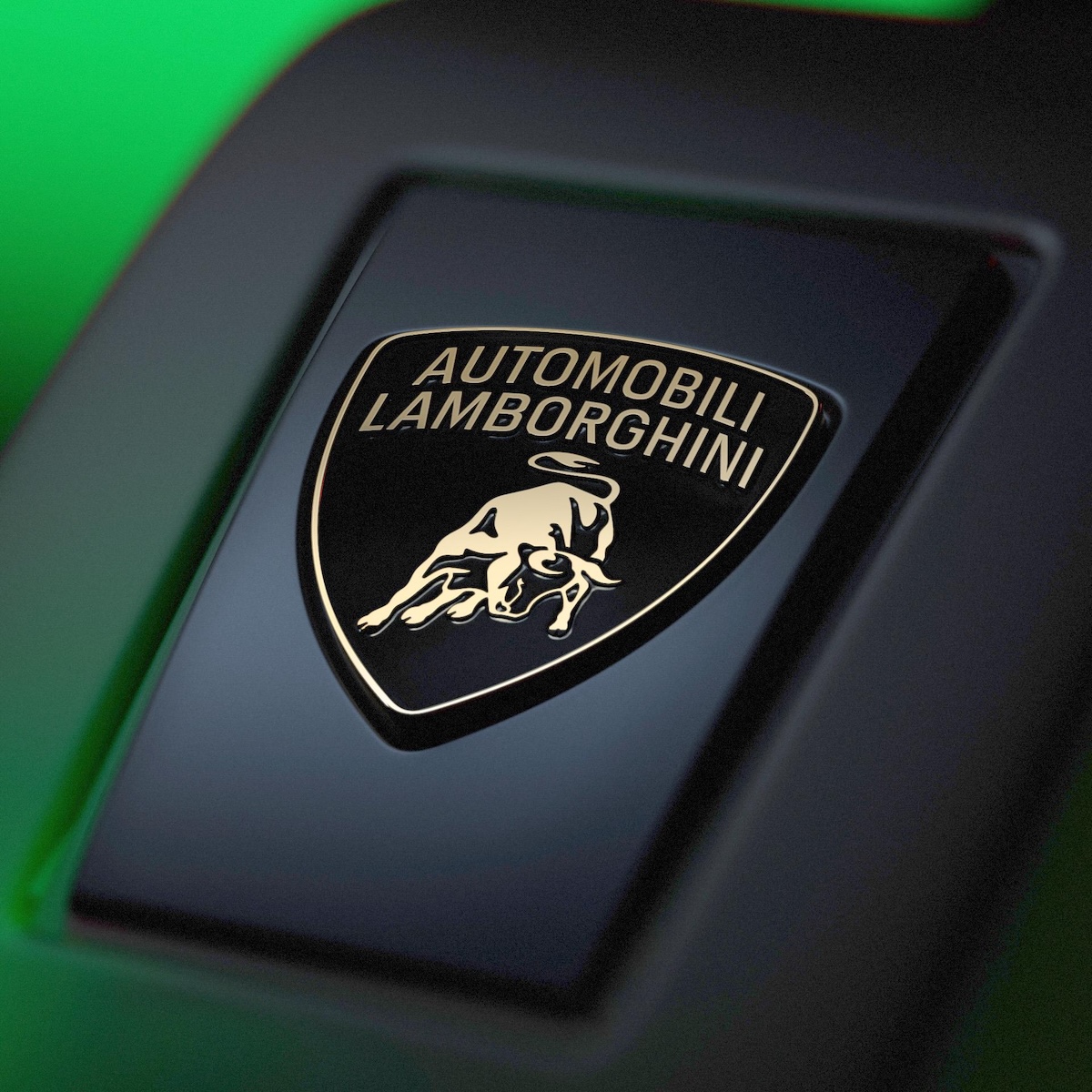 Lamborghini entra nell’alta profumeria con Xerjoff Lamborghini entra nell’alta profumeria con Xerjoff