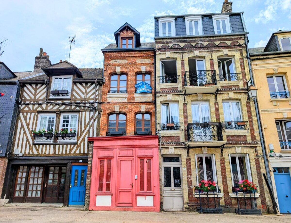 Honfleur, quel piccolo tesoro nascosto della Normandia Honfleur, quel piccolo tesoro nascosto della Normandia