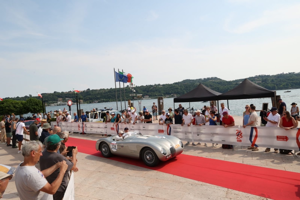 1000 Miglia 2026: Tonconogy guida su Alfa Romeo 6C del 1931 1000 Miglia 2026: Tonconogy guida su Alfa Romeo 6C del 1931