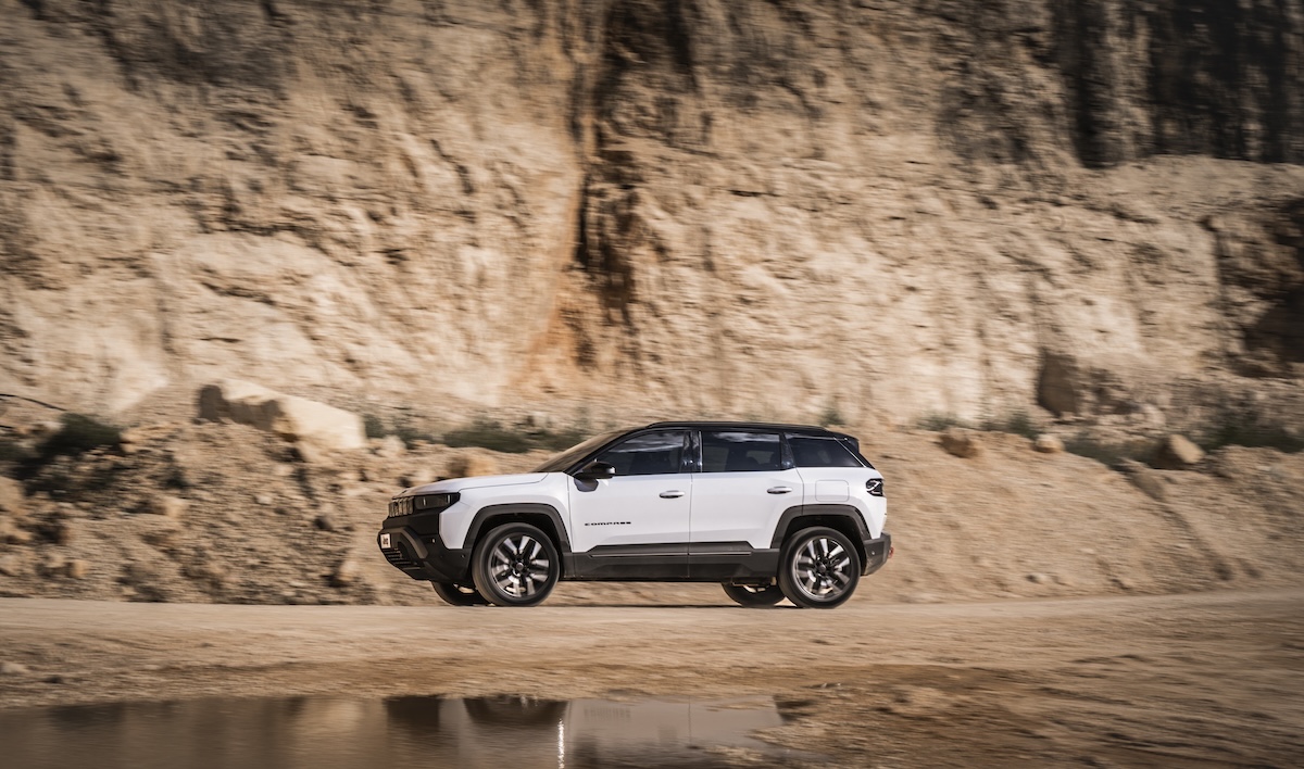 Jeep nuova Compass 2026, più autonomia e trazione integrale Jeep nuova Compass 2026, più autonomia e trazione integrale