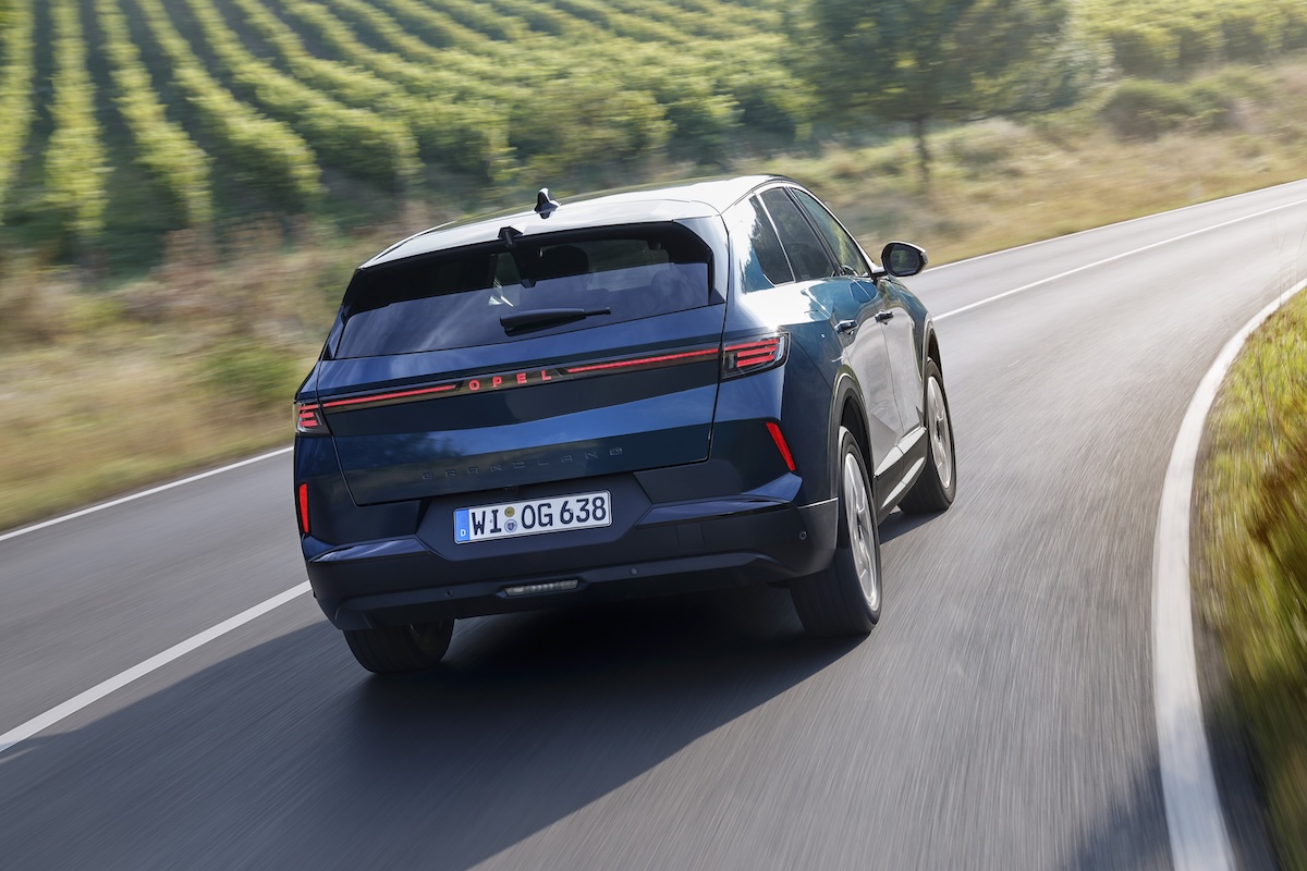 Grandland, così Opel cambia la fabbrica dei C-SUV Grandland, così Opel cambia la fabbrica dei C-SUV