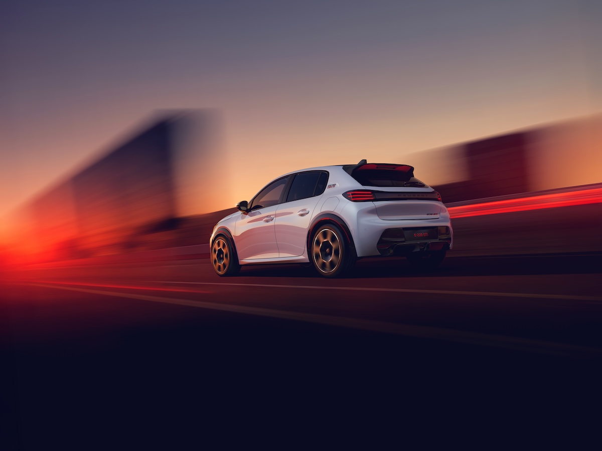 Peugeot E-208 GTi, la sportiva elettrica debutta a Le Mans Peugeot E-208 GTi, la sportiva elettrica debutta a Le Mans
