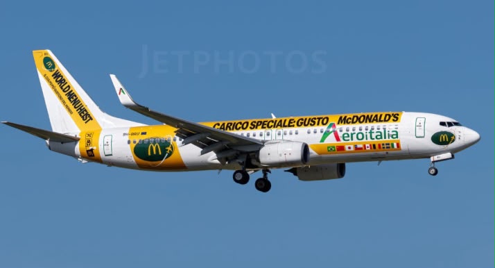 McDonald’s vola con Aeroitalia sul Boeing 737-800 McDonald’s vola con Aeroitalia sul Boeing 737-800