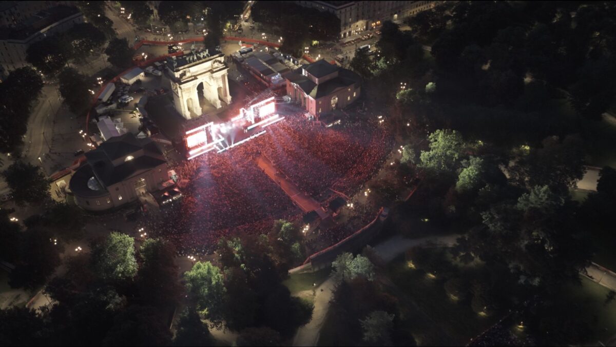 Party Like a Deejay, Milano fa il pieno: 270mila presenze, 32mila ai concerti e boom sui social Party Like a Deejay, Milano fa il pieno: 270mila presenze, 32mila ai concerti e boom sui social