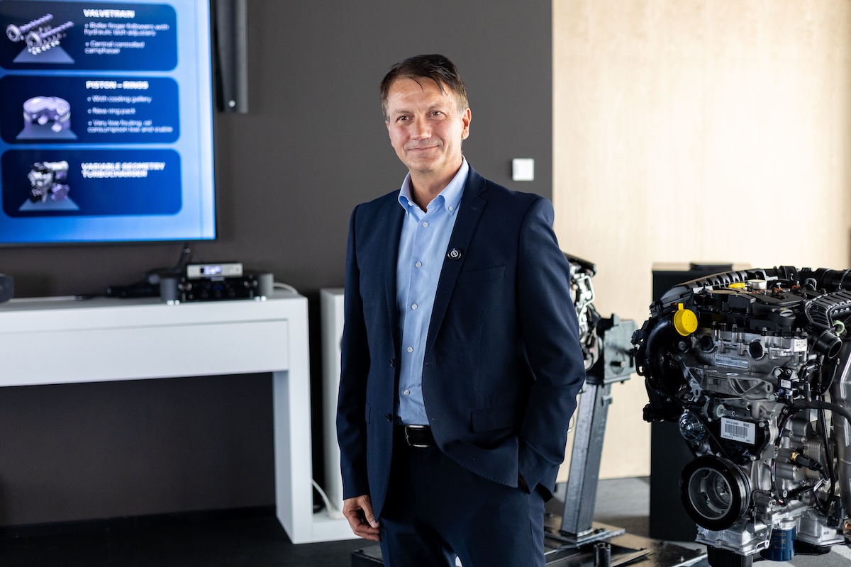 Peugeot aggiorna il motore benzina: debutta il Turbo 100 Peugeot aggiorna il motore benzina: debutta il Turbo 100