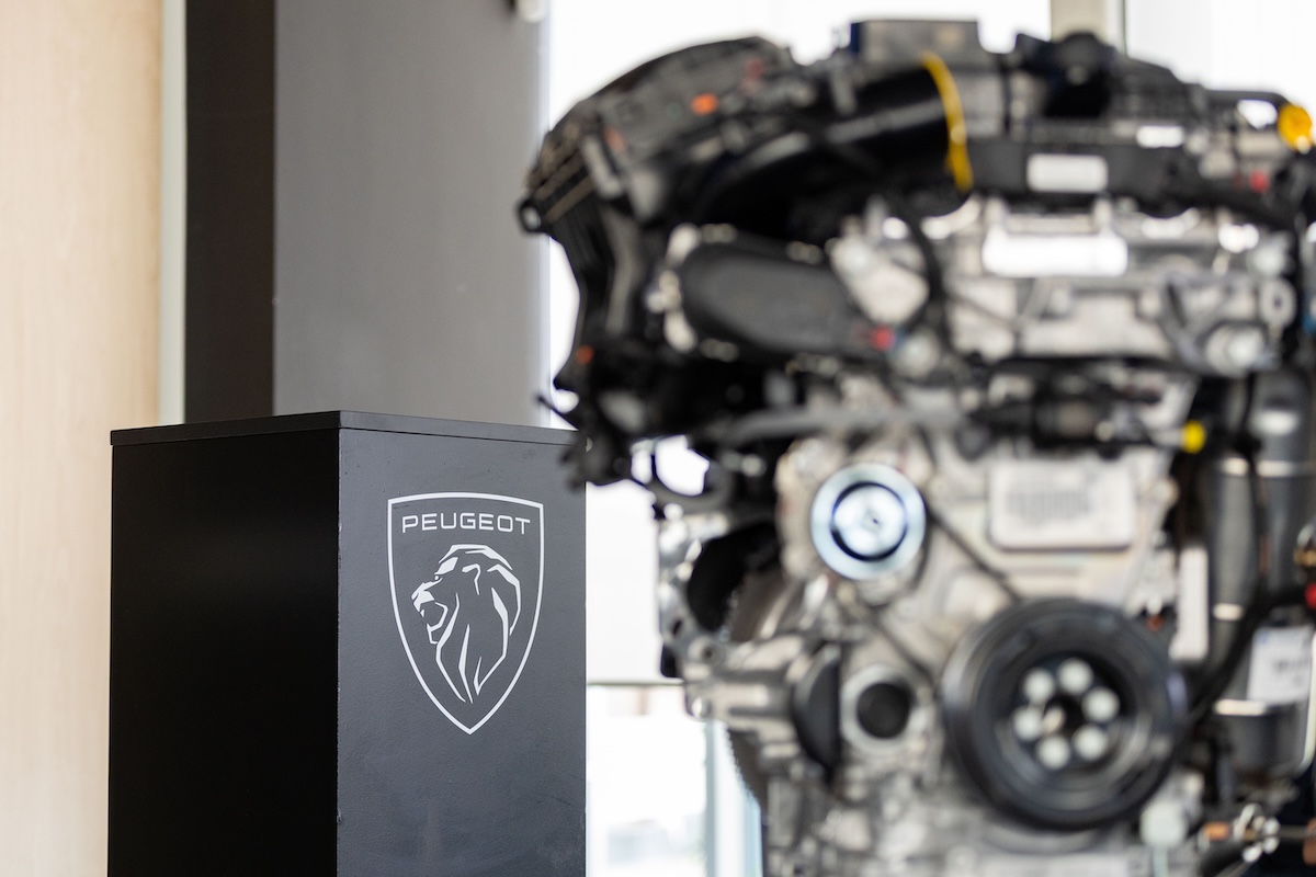 Peugeot aggiorna il motore benzina: debutta il Turbo 100 Peugeot aggiorna il motore benzina: debutta il Turbo 100