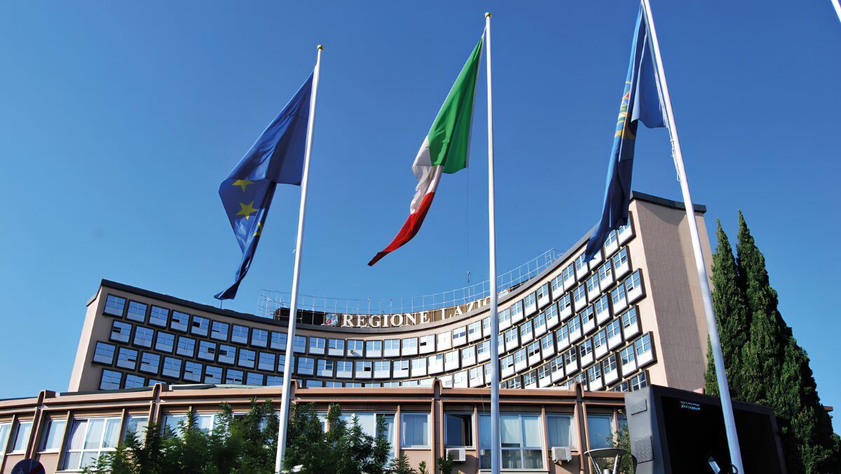 AI e lavoro, in Lazio si prepara la prima legge per proteggere i dipendenti AI e lavoro, in Lazio si prepara la prima legge per proteggere i dipendenti