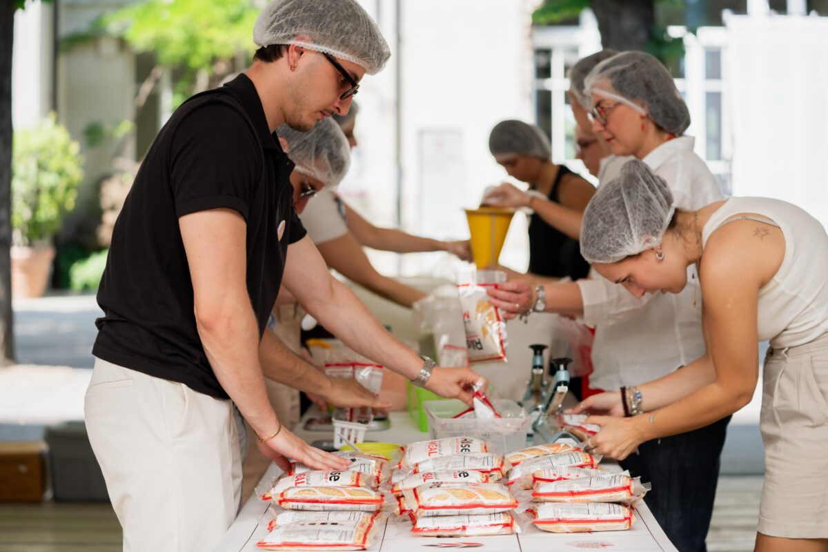 Flutter SEA sostiene Rise Against Hunger Italia per garantire il diritto fondamentale a cibo e istruzione Flutter SEA sostiene Rise Against Hunger Italia per garantire il diritto fondamentale a cibo e istruzione
