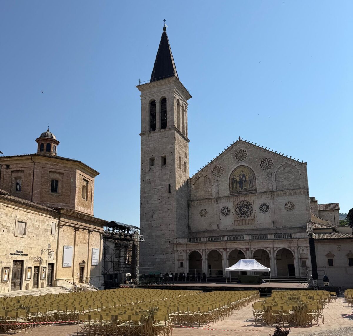 Nelle “radici” del Festival dei Due Mondi. Spoleto e il suo legame con l’Urbe da oltre duemila anni Nelle “radici” del Festival dei Due Mondi. Spoleto e il suo legame con l’Urbe da oltre duemila anni