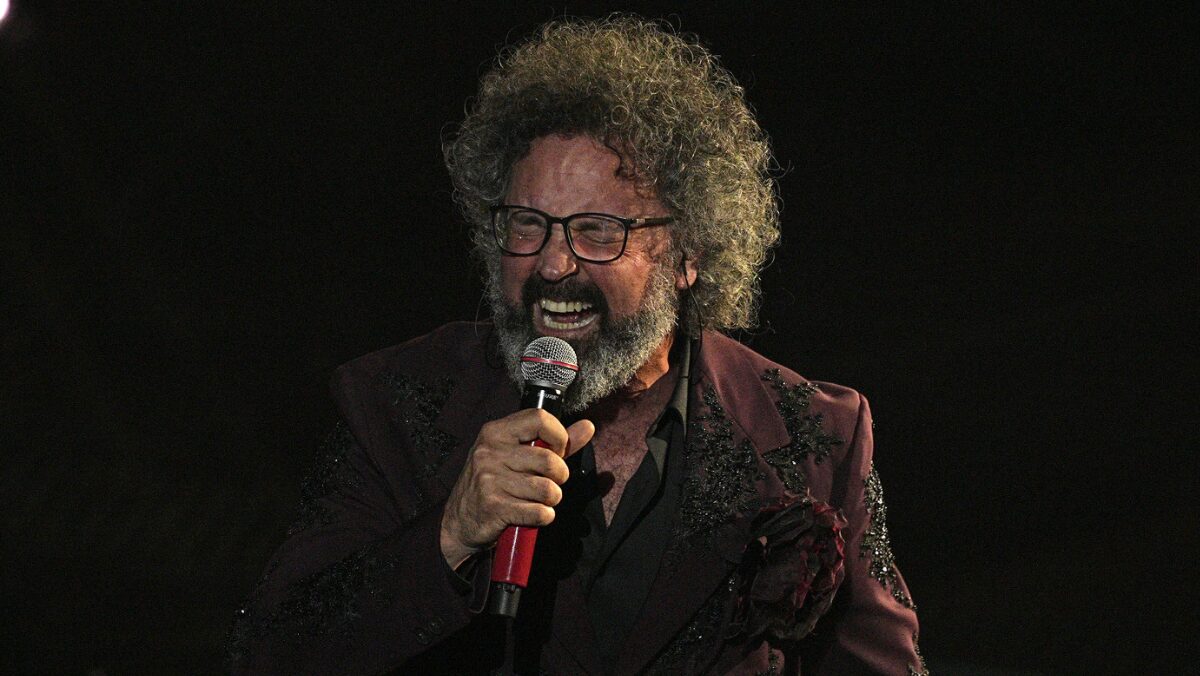 Simone Cristicchi sul ruolo degli artisti: “Non bastano i proclami dal palco” Simone Cristicchi sul ruolo degli artisti: “Non bastano i proclami dal palco”