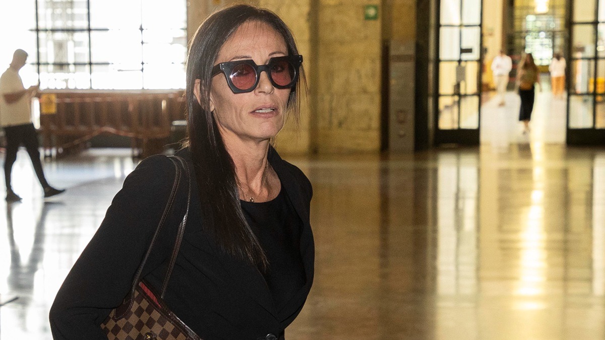 L’ex di Solange Marchignoli condannato a 4 anni per maltrattamenti: “Porto ancora in volto i segni della violenza” L’ex di Solange Marchignoli condannato a 4 anni per maltrattamenti: “Porto ancora in volto i segni della violenza”