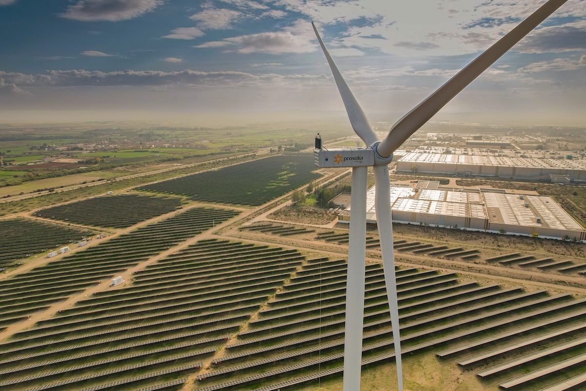 Stellantis, svolta energia verde nelle fabbriche europee