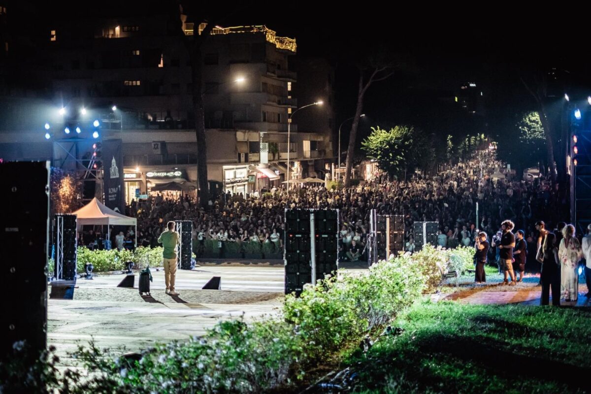 Il quartiere Eur si prepara a tre giorni di festa, trasformando la Scalea Carlo Mosca in un suggestivo palcoscenico