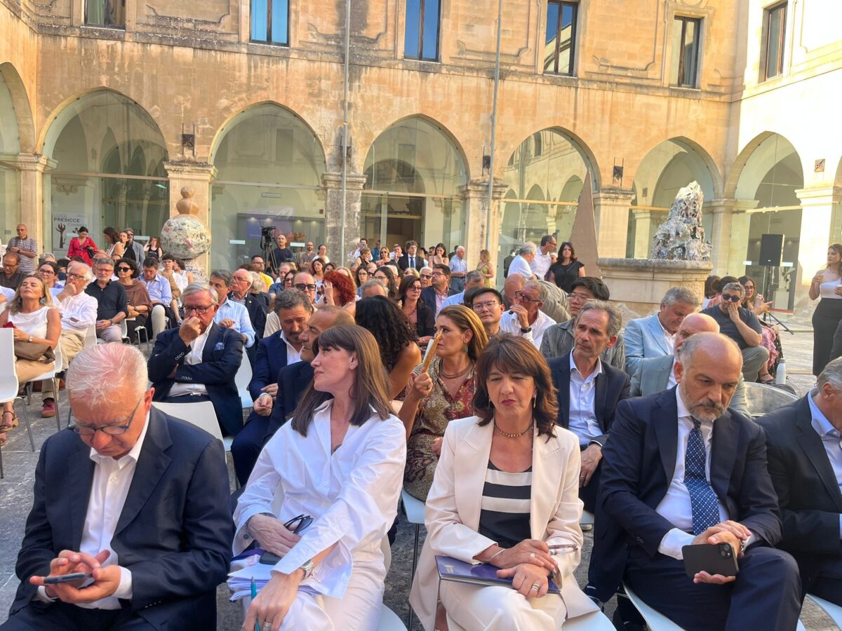 Affaritaliani a Lecce con Bernini e Mantovano: la cartapesta diventa futuro con il master tra tradizione e innovazione