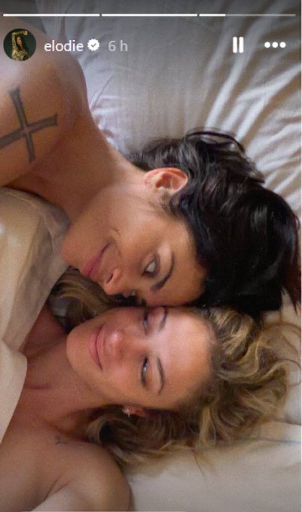 Elodie-Franceska Nuredini, il selfie a letto scalda i social: si comincia anche a parlare di matrimonio Elodie-Franceska Nuredini, il selfie a letto scalda i social: si comincia anche a parlare di matrimonio