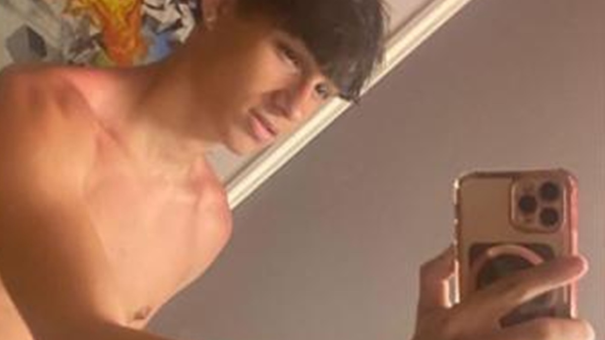Milano, Eros Gagliardi morto in monopattino a 18 anni: la miocardite dopo il Covid e il ritorno sui campi di calcio Milano, Eros Gagliardi morto in monopattino a 18 anni: la miocardite dopo il Covid e il ritorno sui campi di calcio