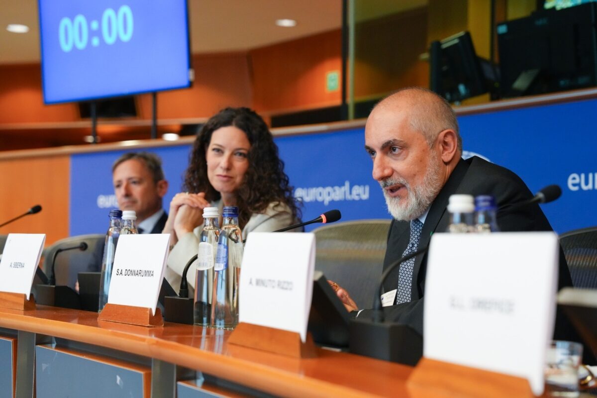 Gruppo FS, presentato a Bruxelles l’International School Programme per la formazione di giovani talenti Gruppo FS, presentato a Bruxelles l’International School Programme per la formazione di giovani talenti