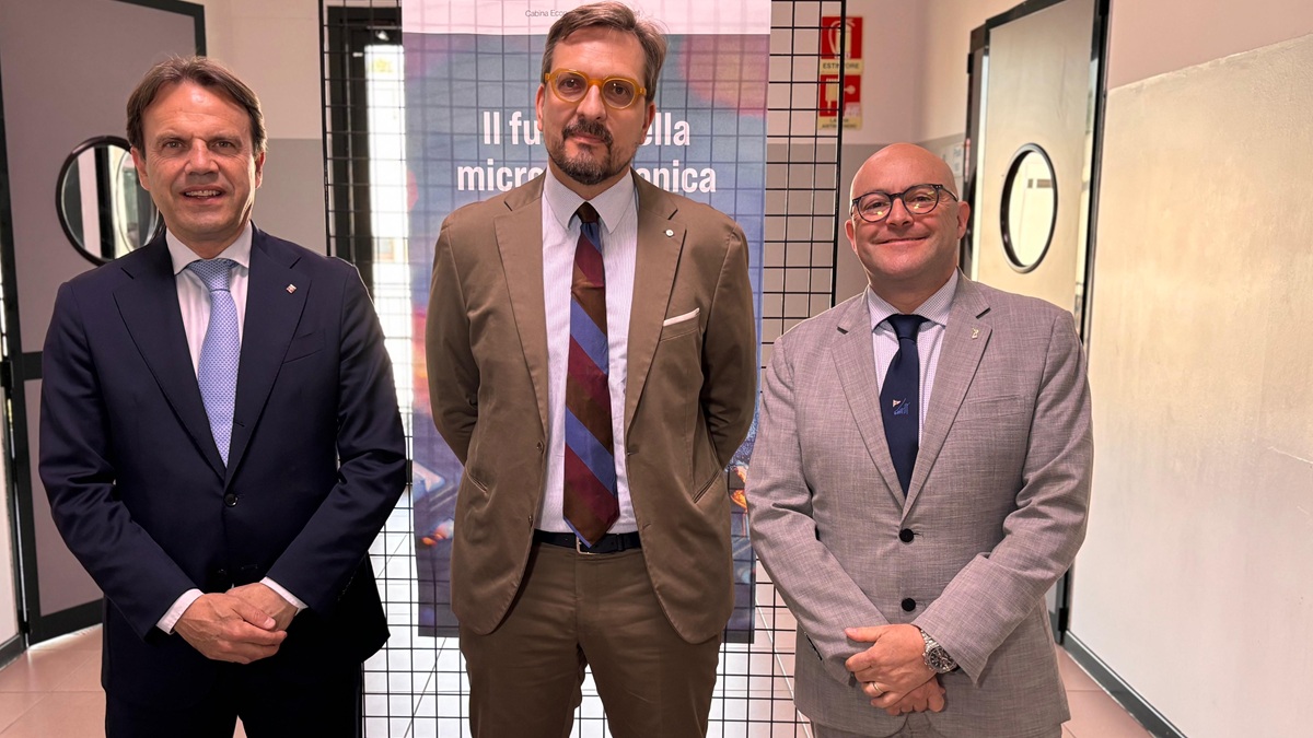 Semiconduttori, da Pavia la “cabina del Nord-Ovest” rafforza il coordinamento industriale Semiconduttori, da Pavia la “cabina del Nord-Ovest” rafforza il coordinamento industriale