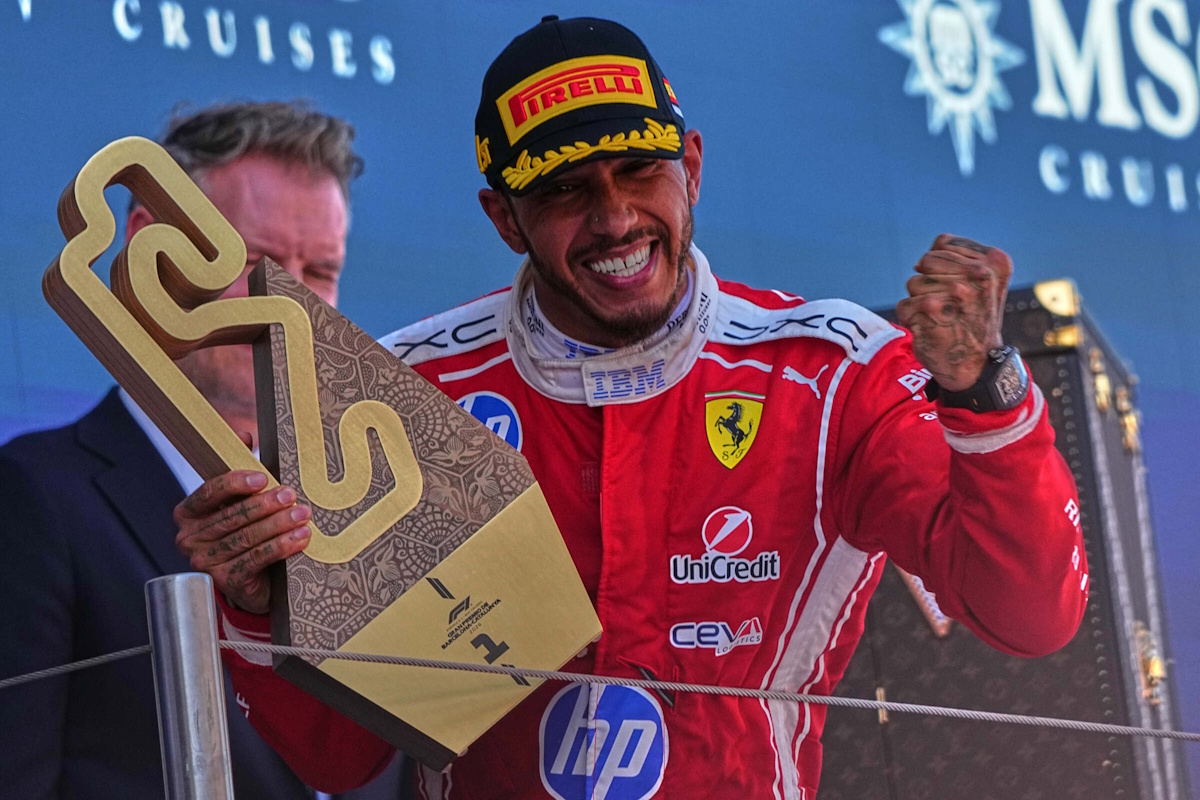 Ascolti tv, TV8 accelera nel preserale con la vittoria di Hamilton in F1: Scotti vs De Martino? I dati Auditel Ascolti tv, TV8 accelera nel preserale con la vittoria di Hamilton in F1: Scotti vs De Martino? I dati Auditel