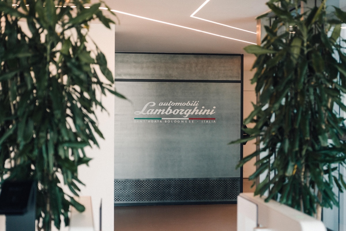 Lamborghini, la sostenibilità entra nella fabbrica delle supercar
