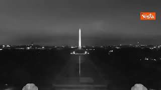 Ecco la nuova Reflecting Pool del Lincoln Memorial di Washington restaurata e dipinta di blu