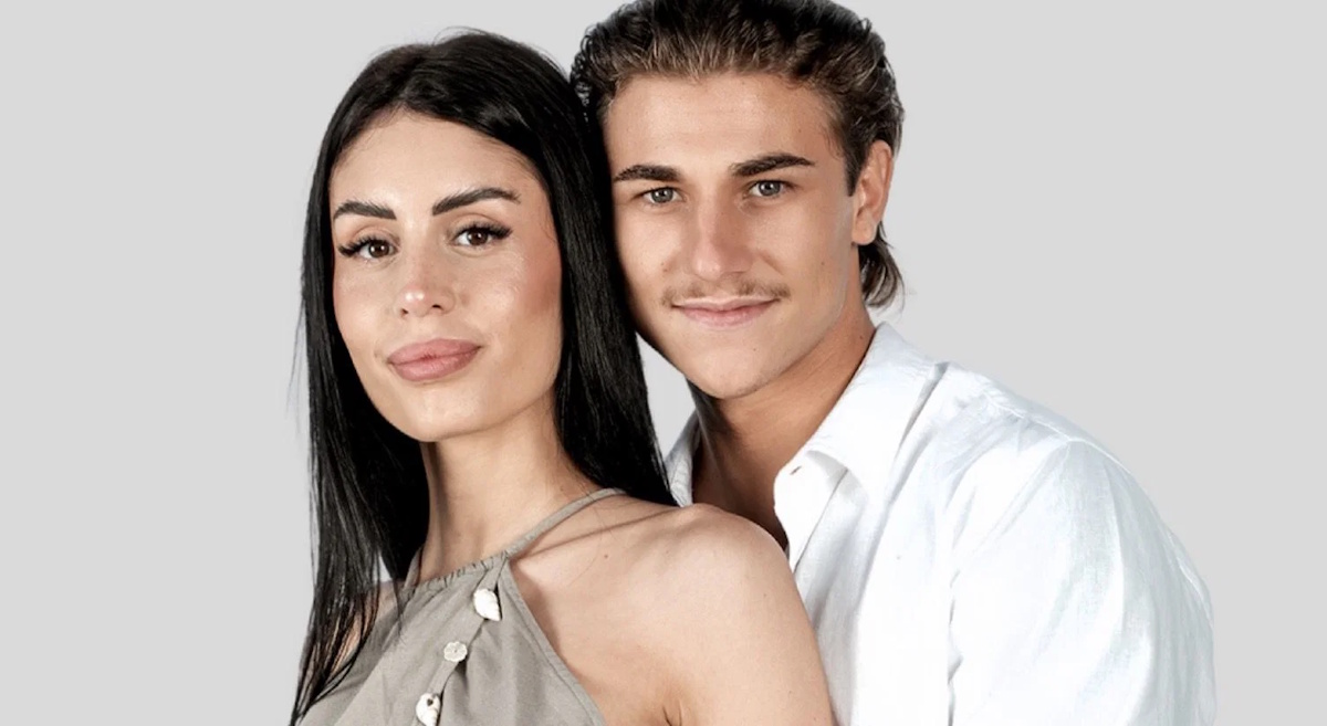 Temptation Island, Sara e Gabriele chiedono scusa dopo i video intimi finiti in rete: la coppia poi passa all’attacco