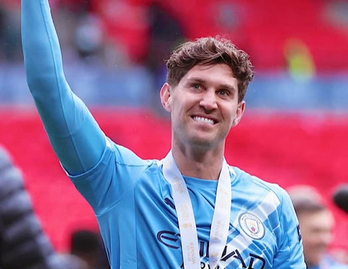 Juve, Stones a zero resta una pista da valutare: costi e ingaggio del difensore inglese Juve, Stones a zero resta una pista da valutare: costi e ingaggio del difensore inglese