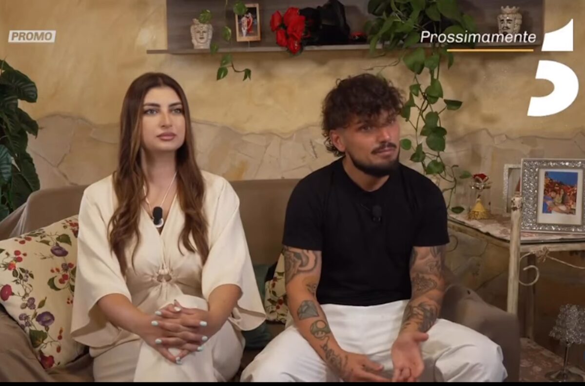 Temptation Island 2026, svelata la terza coppia: Sabrina e Giovanni già dividono il web Temptation Island 2026, svelata la terza coppia: Sabrina e Giovanni già dividono il web