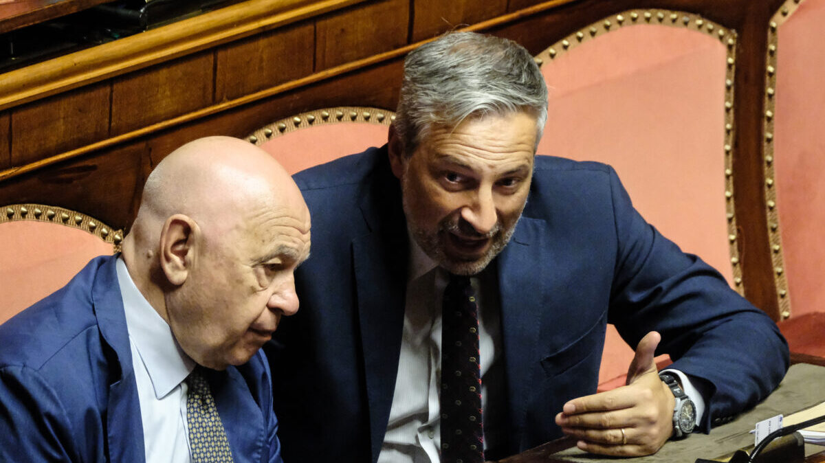 Ddl “anti maranza”, Speranzon (FdI): “Chi delinque paga, a qualsiasi età. E Roggero è solo una vittima” Ddl “anti maranza”, Speranzon (FdI): “Chi delinque paga, a qualsiasi età. E Roggero è solo una vittima”
