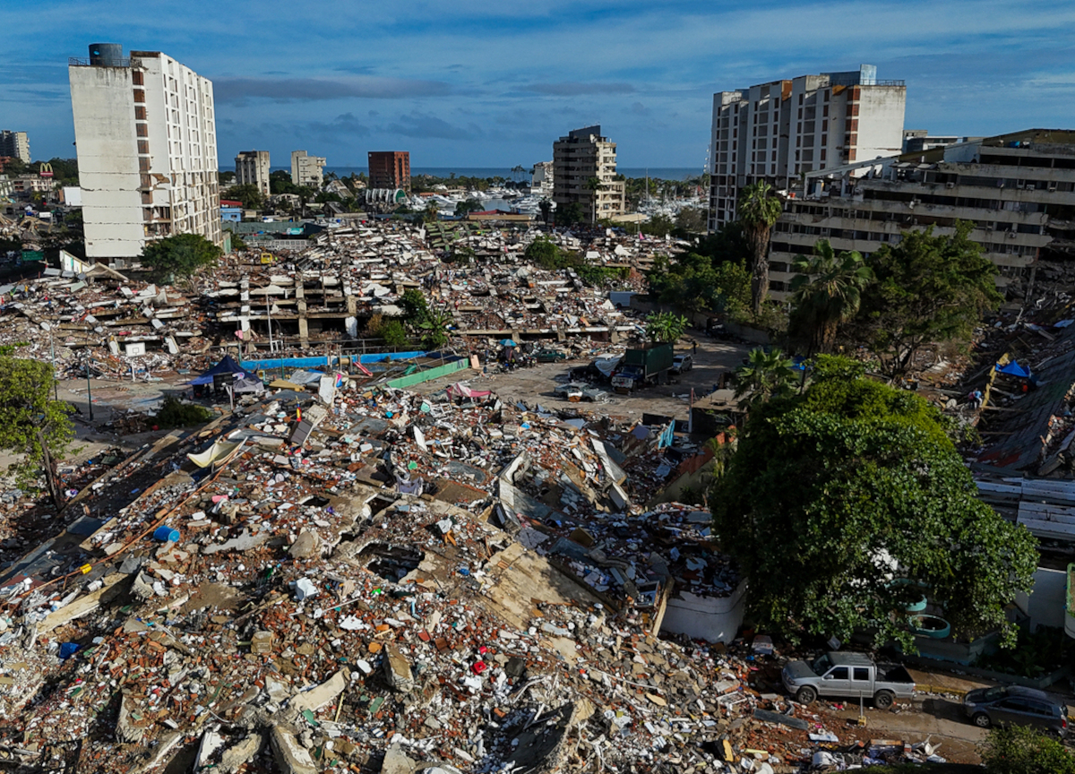 Terremoto in Venezuela, uomo vivo sotto le macerie dopo una settimana. I morti ufficiali salgono a 2.295 (42.664 i dispersi)
