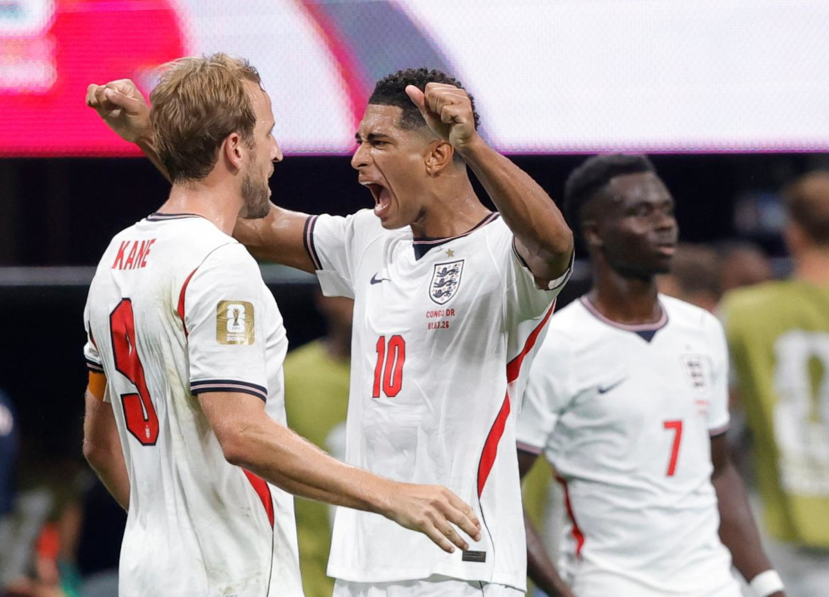 Mondiali 2026, sarà Inghilterra-Norvegia ai quarti. Kane e Haaland rispondono a Messi e Mbappé. E Ancelotti… Mondiali 2026, sarà Inghilterra-Norvegia ai quarti. Kane e Haaland rispondono a Messi e Mbappé. E Ancelotti…