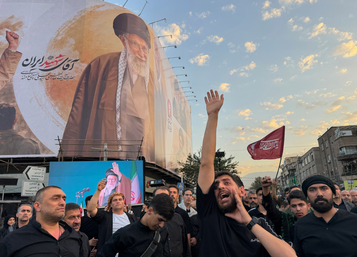 Netanyahu insiste su Gaza e manda un messaggio al mondo. Corteo funebre per Khamenei in Iran, alta tensione Netanyahu insiste su Gaza e manda un messaggio al mondo. Corteo funebre per Khamenei in Iran, alta tensione