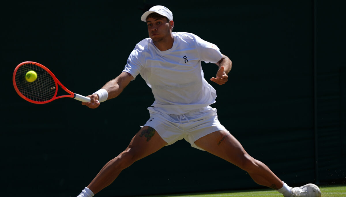 Wimbledon, Cobolli domina de Minaur in tre set: il romano vola ai quarti e aspetta Dimitrov o Fery