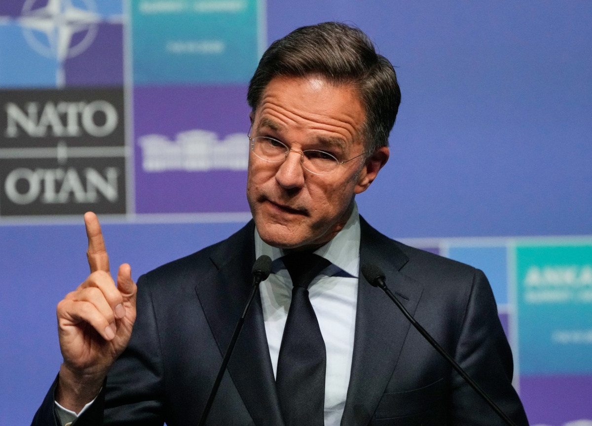 Vertice Nato, non solo Trump vs Meloni. Sul tavolo il futuro dell’Alleanza Vertice Nato, non solo Trump vs Meloni. Sul tavolo il futuro dell’Alleanza