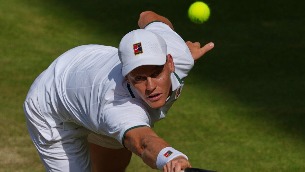 Sinner-Zverev, finale di Wimbledon: 2-1, Jannik tiene il servizio a zero – LIVE