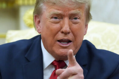 L’Iran ha chiesto agli Houthi di prepararsi a chiudere il Mar Rosso. Missili Usa vicino a Bandar Abbas – LIVE
