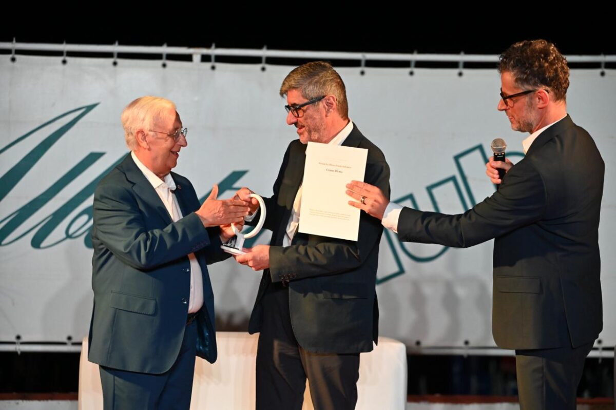 BaLab Ignis accende Castellaneta Marina per i dieci anni del BaLab. Una notte per riunire scienza, cultura e impresa BaLab Ignis accende Castellaneta Marina per i dieci anni del BaLab. Una notte per riunire scienza, cultura e impresa