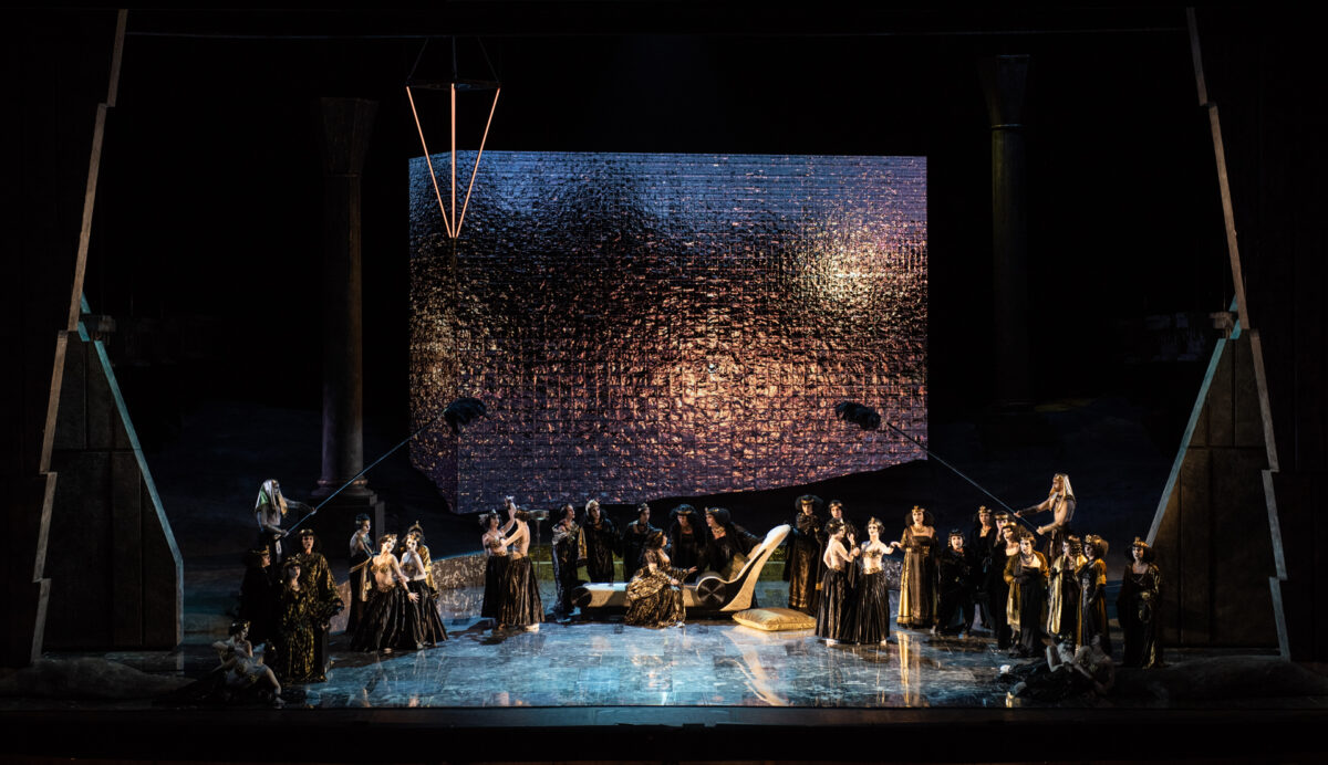Da Caracalla al Circo Massimo, la sfida (già vinta) di Aida dopo tre prime record e 15.000 spettatori Da Caracalla al Circo Massimo, la sfida (già vinta) di Aida dopo tre prime record e 15.000 spettatori