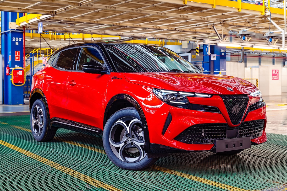 Stellantis Tychy festeggia 500.000 B-SUV con Alfa Romeo Junior