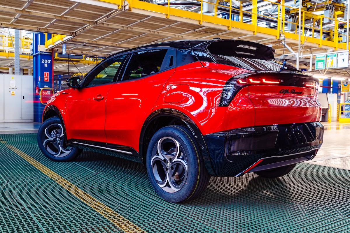 Stellantis Tychy festeggia 500.000 B-SUV con Alfa Romeo Junior