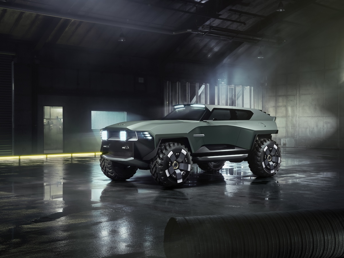 Aston Martin Dreadnought, il SUV militare nasce per Call of Duty Aston Martin Dreadnought, il SUV militare nasce per Call of Duty