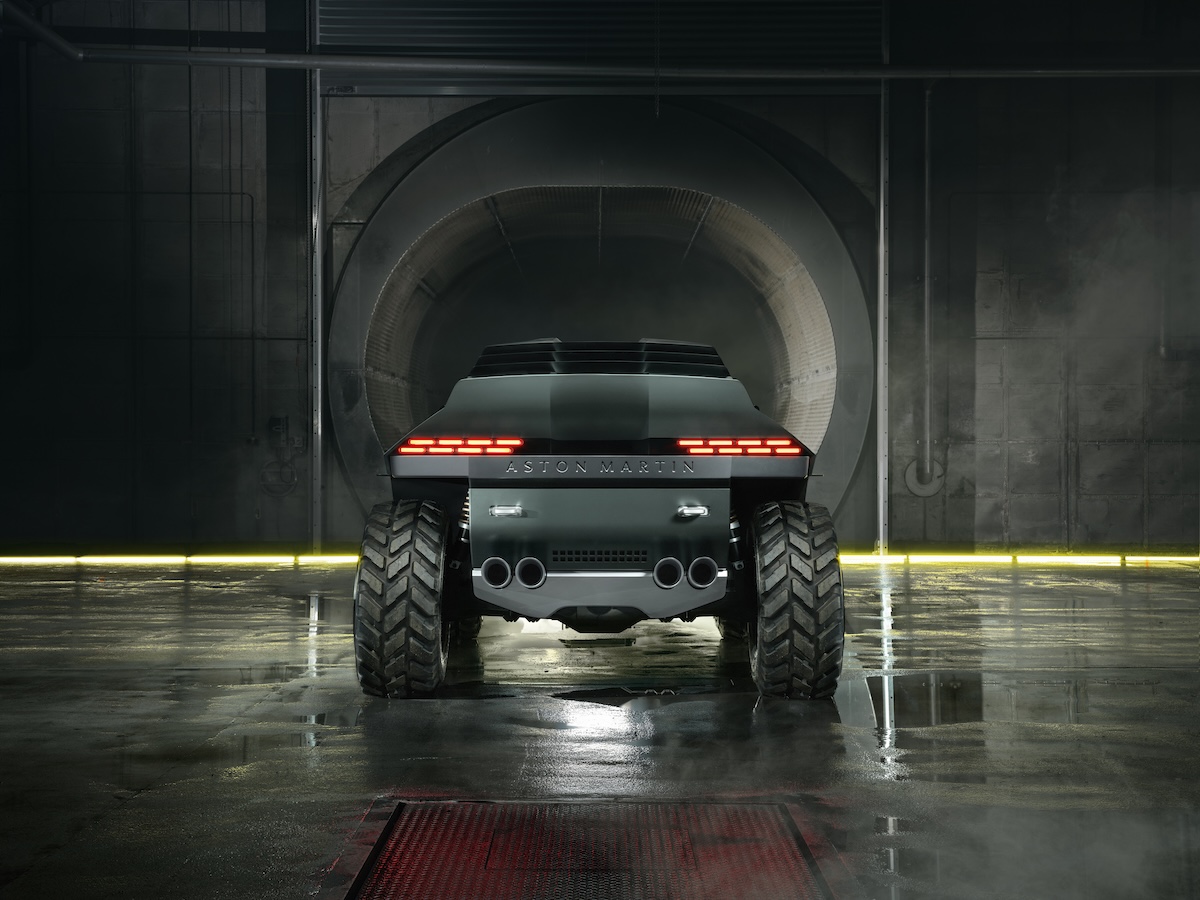 Aston Martin Dreadnought, il SUV militare nasce per Call of Duty Aston Martin Dreadnought, il SUV militare nasce per Call of Duty