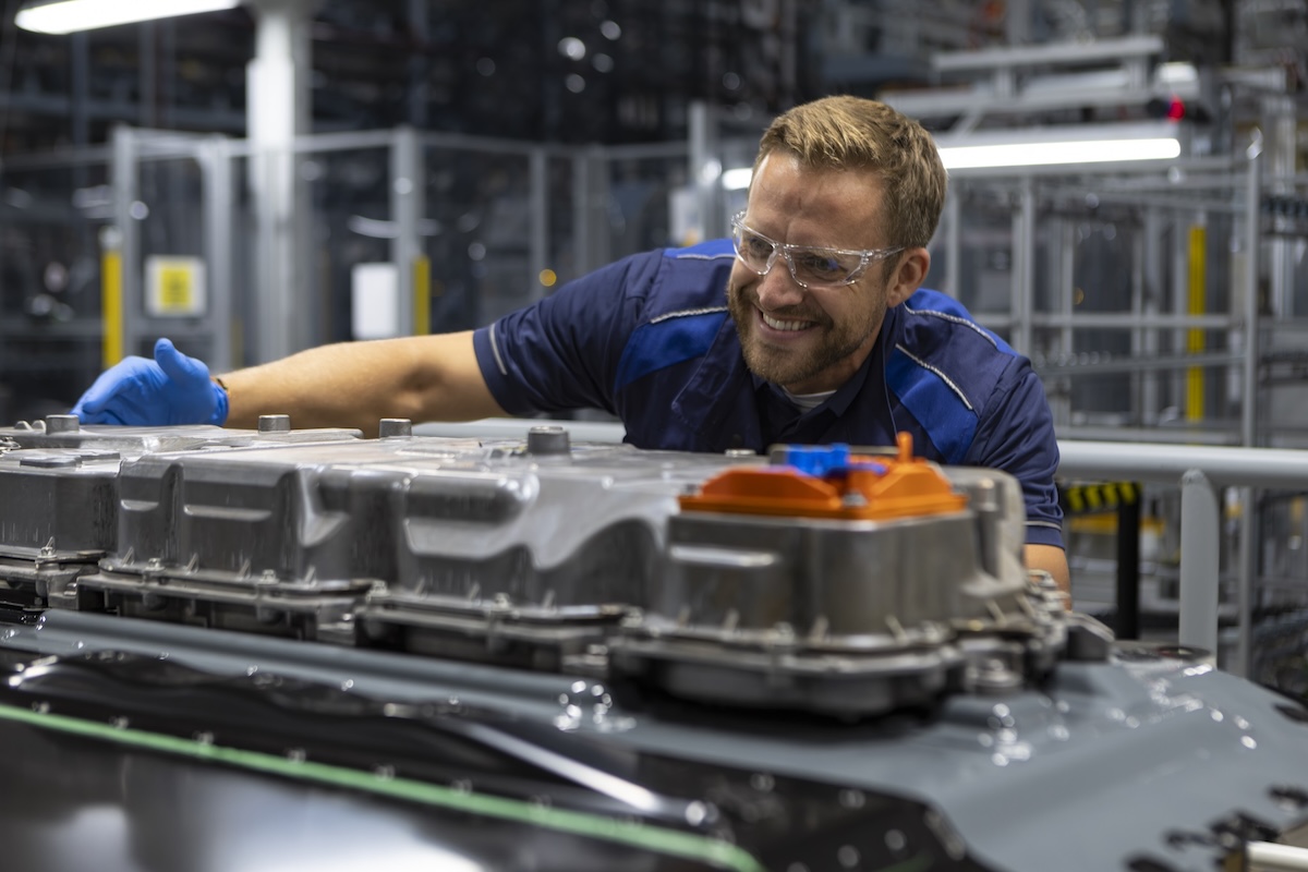 BMW avvia a Woodruff la produzione delle batterie Gen6